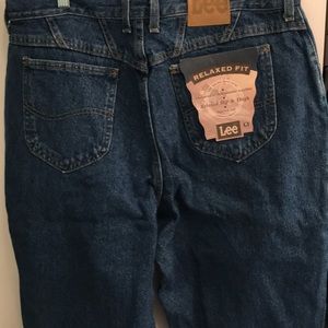 Tapered leg jeans